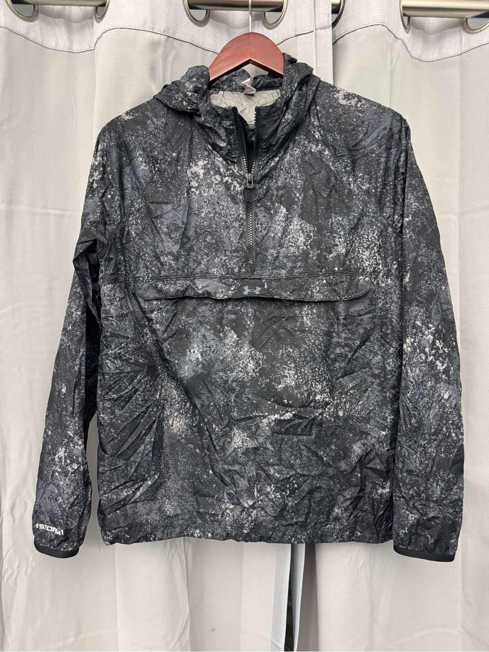 Under Armour Black & Charcoal Camo Hooded Pullover